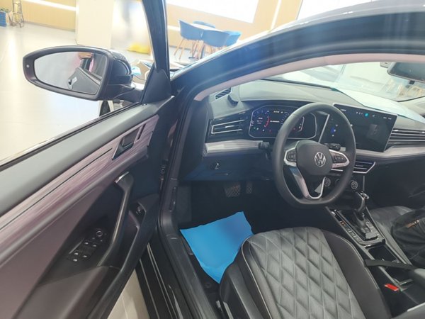 Volkswagen Sagitar 2023, 56600 км, за 14822 USD - фото 19