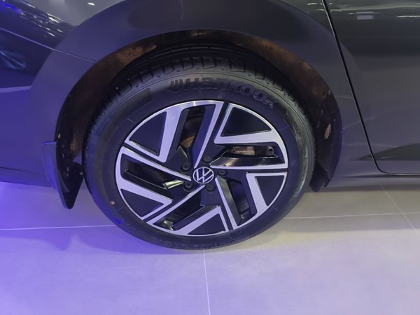 Volkswagen Sagitar 2023, 56600 км, за 14822 USD - фото 10