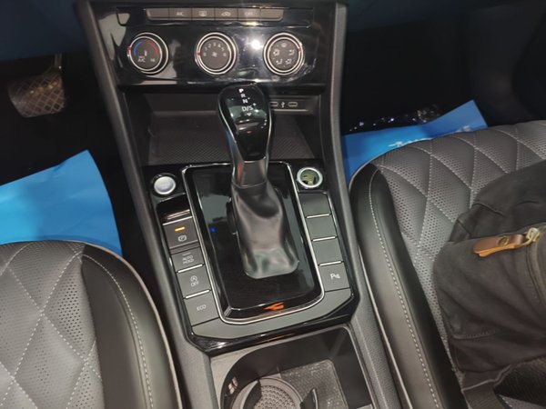 Volkswagen Sagitar 2023, 56600 км, за 14822 USD - фото 17
