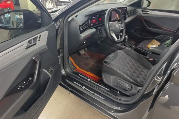 Volkswagen Sagitar 2023, 30400 км, за 15220 USD - фото 23