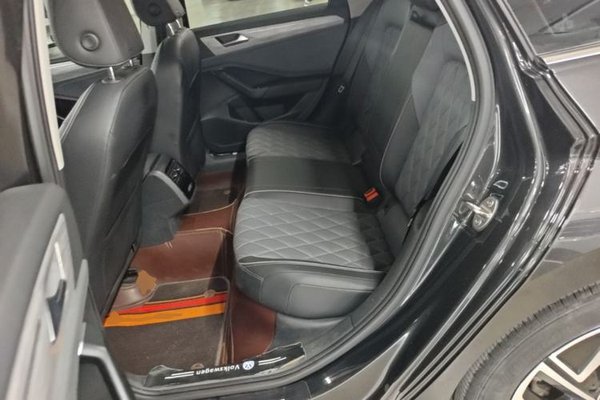 Volkswagen Sagitar 2023, 30400 км, за 15220 USD - фото 25