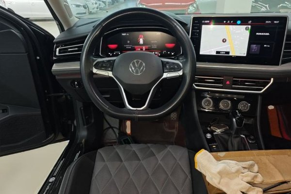 Volkswagen Sagitar 2023, 30400 км, за 15220 USD - фото 18