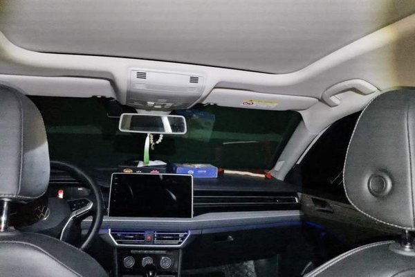 Volkswagen Sagitar 2023, 29900 км, за 12986 USD - фото 13