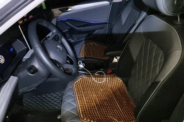 Volkswagen Sagitar 2023, 29900 км, за 12986 USD - фото 10