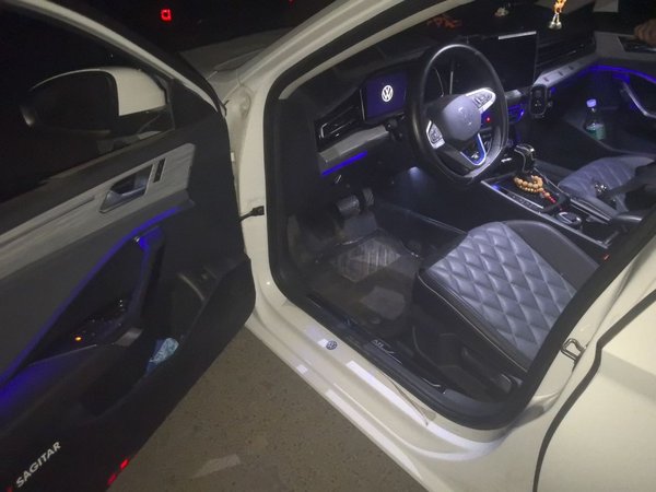Volkswagen Sagitar 2023, 34900 км, за 13204 USD - фото 17