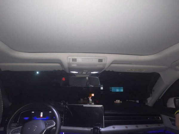 Volkswagen Sagitar 2023, 34900 км, за 13204 USD - фото 19