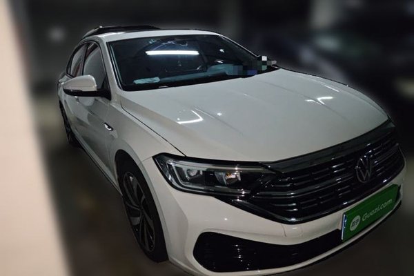 Volkswagen Sagitar 2023, 43900 км, за 12481 USD