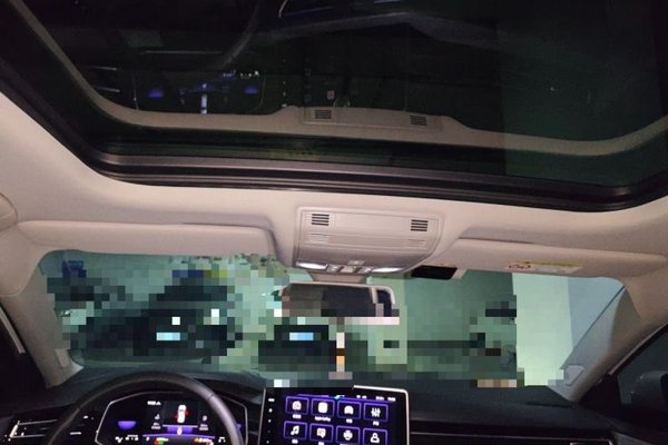 Volkswagen Sagitar 2023, 43900 км, за 12481 USD - фото 17