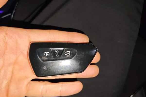 Volkswagen Sagitar 2023, 43900 км, за 12481 USD - фото 19