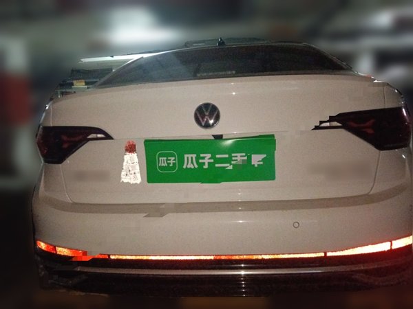 Volkswagen Sagitar 2023, 50400 км, за 13648 USD