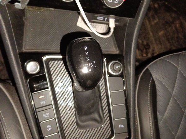 Volkswagen Sagitar 2023, 50400 км, за 13648 USD - фото 11