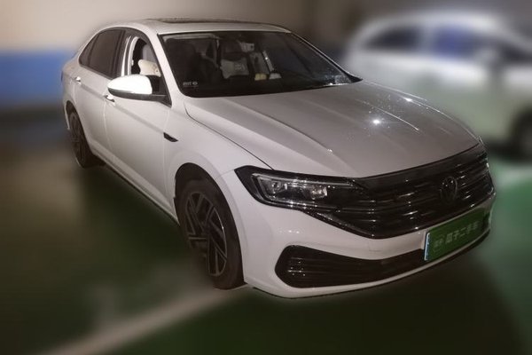 Volkswagen Sagitar 2024, 20500 км, за 15527 USD