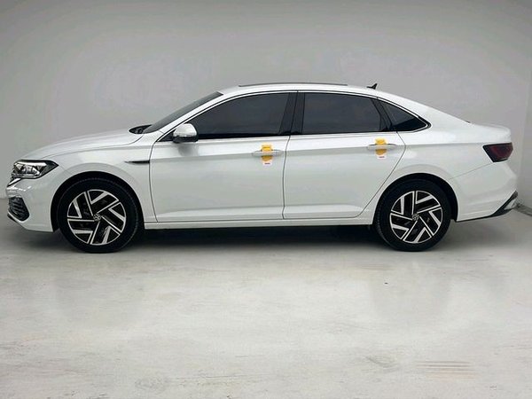 Volkswagen Sagitar 2024, 27100 км, за 14568 USD