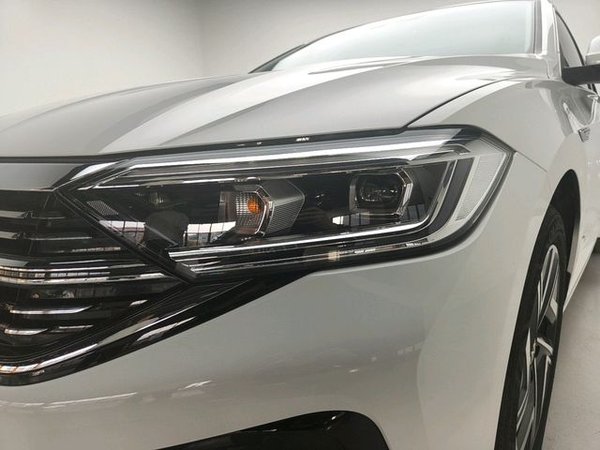 Volkswagen Sagitar 2024, 27100 км, за 14568 USD - фото 8