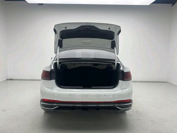 Volkswagen Sagitar 2024, 27100 км, за 14568 USD - фото 19