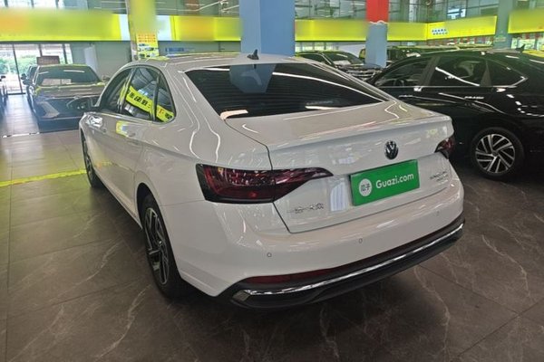 Volkswagen Sagitar 2025, 12000 км, за 16139 USD
