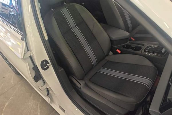 Volkswagen Sagitar 2025, 12000 км, за 16139 USD - фото 23
