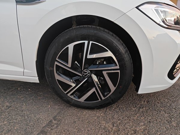 Volkswagen Sagitar 2025, 21700 км, за 15690 USD