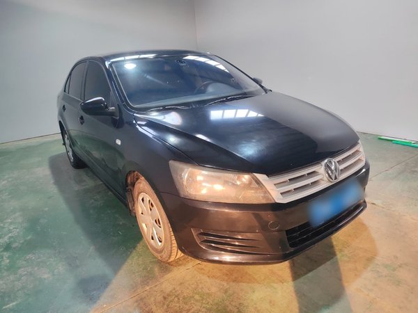 Volkswagen Santana 2013, 130600 км, за 3285 USD