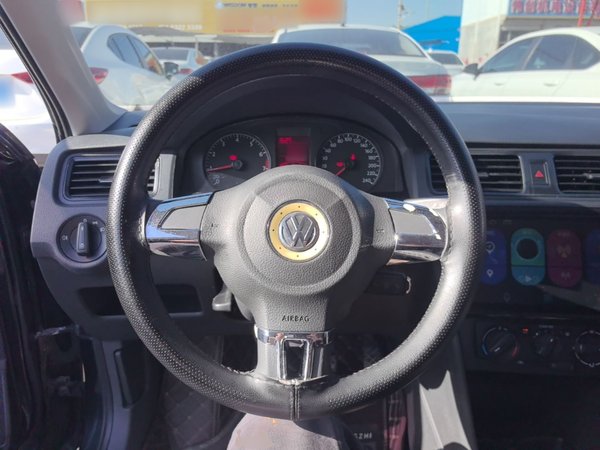 Volkswagen Santana 2015, 101700 км, за 4564 USD - фото 14