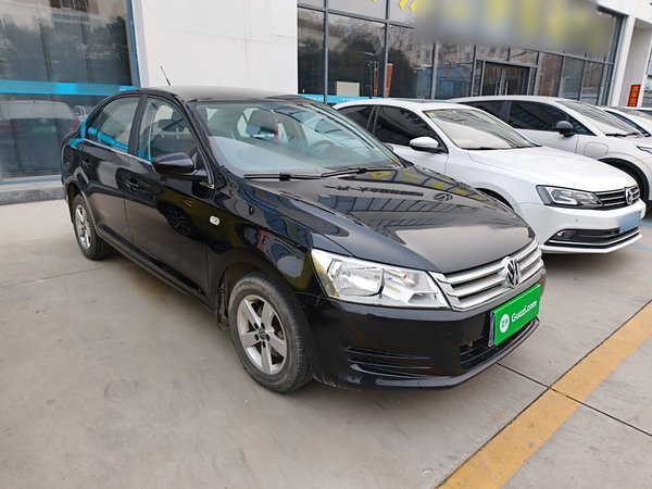 Volkswagen Santana 2015, 115300 км, за 5133 USD