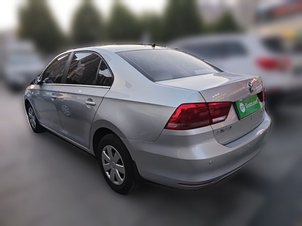 Volkswagen Santana 2015, 29600 км, за 3682 USD
