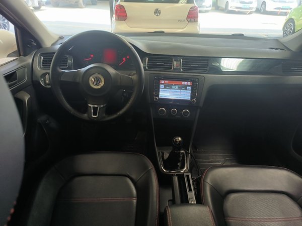 Volkswagen Santana 2015, 80500 км, за 4875 USD - фото 13