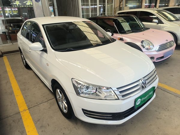 Volkswagen Santana 2015, 80500 км, за 4875 USD