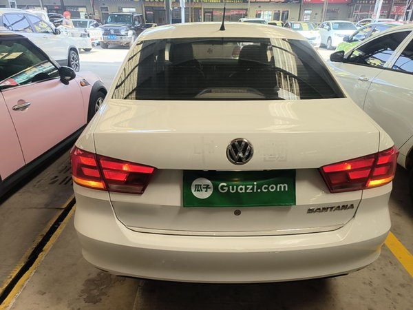 Volkswagen Santana 2015, 80500 км, за 4875 USD