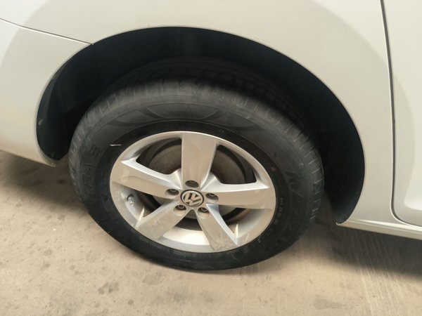 Volkswagen Santana 2015, 80500 км, за 4875 USD - фото 10