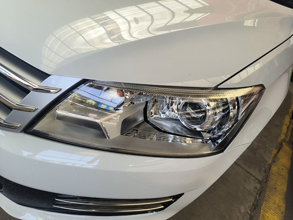 Volkswagen Santana 2015, 80500 км, за 4875 USD - фото 9
