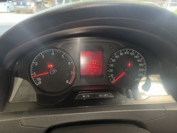 Volkswagen Santana 2015, 80500 км, за 4875 USD - фото 15