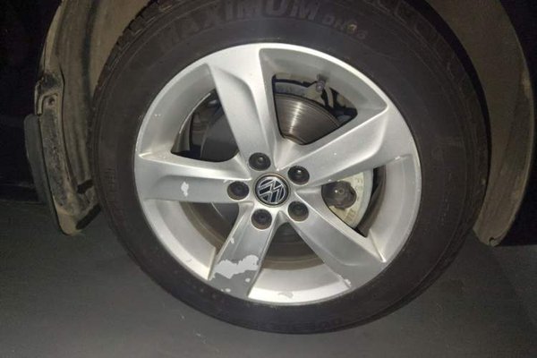 Volkswagen Santana 2015, 76500 км, за 4669 USD