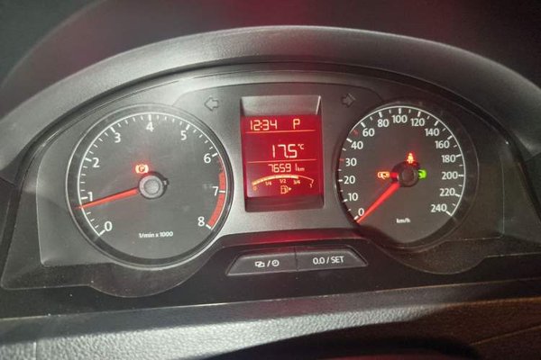 Volkswagen Santana 2015, 76500 км, за 4669 USD - фото 9