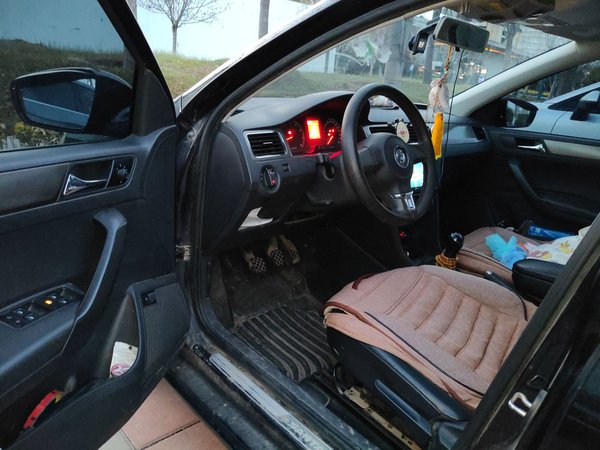 Volkswagen Santana 2015, 90500 км, за 3738 USD - фото 17