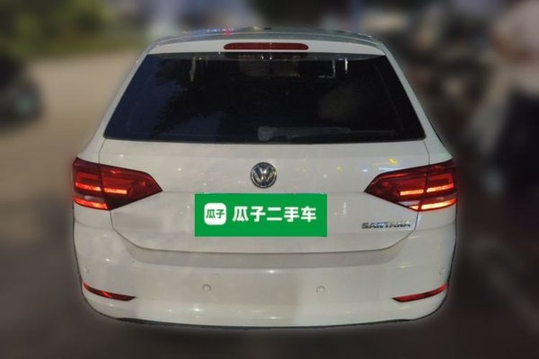Volkswagen Santana 2015, 105300 км, за 4684 USD