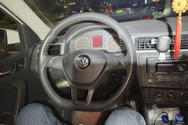Volkswagen Santana 2015, 105300 км, за 4684 USD - фото 11