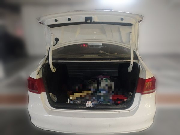 Volkswagen Santana 2015, 148800 км, за 2955 USD - фото 20