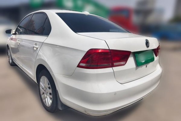 Volkswagen Santana 2015, 158800 км, за 3450 USD