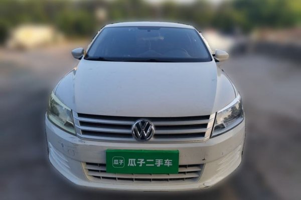 Volkswagen Santana 2015, 170900 км, за 3465 USD