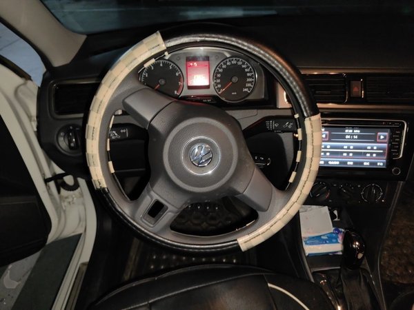 Volkswagen Santana 2015, 27700 км, за 5759 USD - фото 9