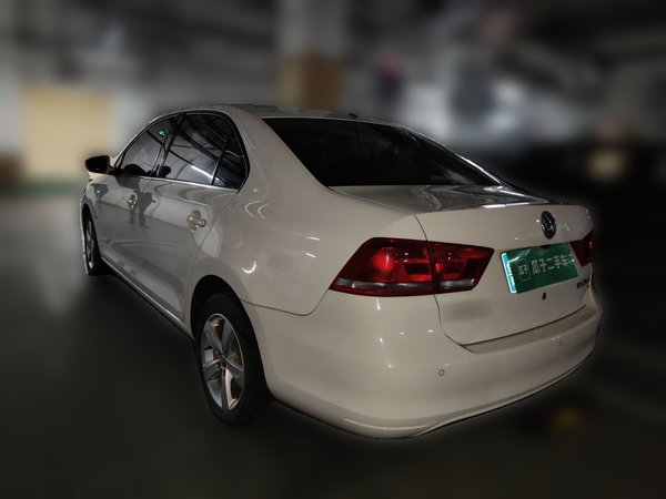 Volkswagen Santana 2015, 27700 км, за 5759 USD