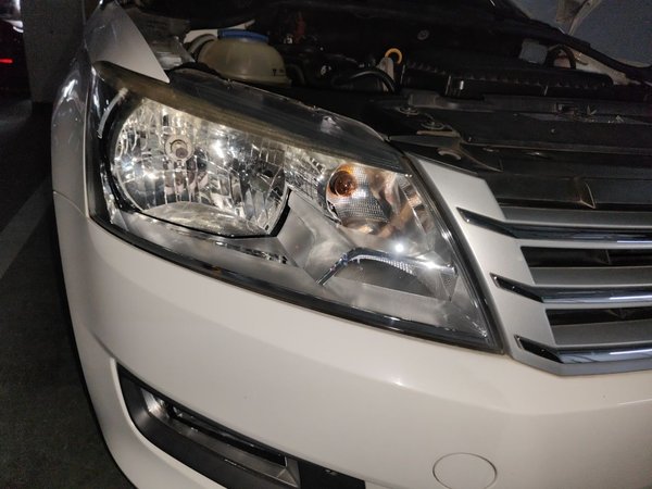 Volkswagen Santana 2015, 27700 км, за 5759 USD - фото 7