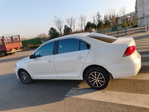 Volkswagen Santana 2016, 58500 км, за 5461 USD