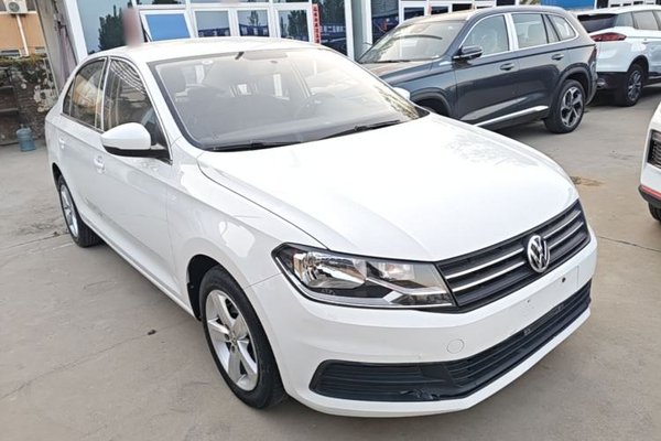 Volkswagen Santana 2016, 63700 км, за 4901 USD - фото 12