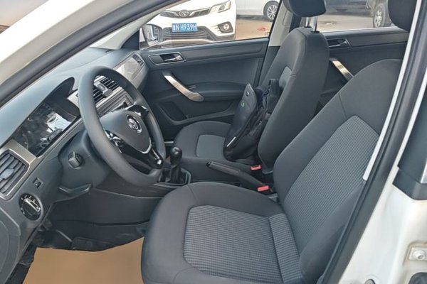 Volkswagen Santana 2016, 63700 км, за 4901 USD - фото 23