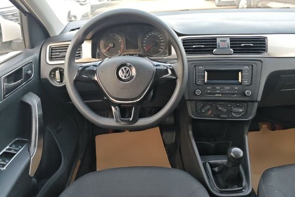 Volkswagen Santana 2016, 63700 км, за 4901 USD - фото 19