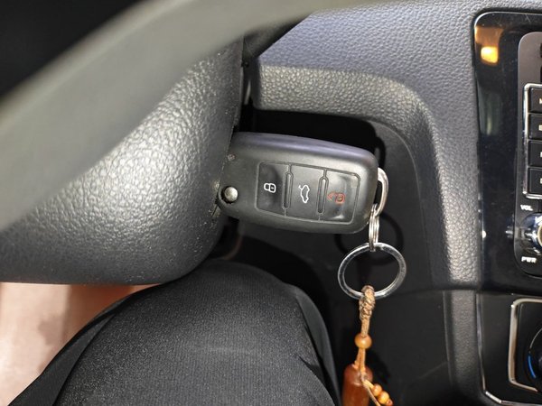Volkswagen Santana 2016, 102800 км, за 5686 USD - фото 9