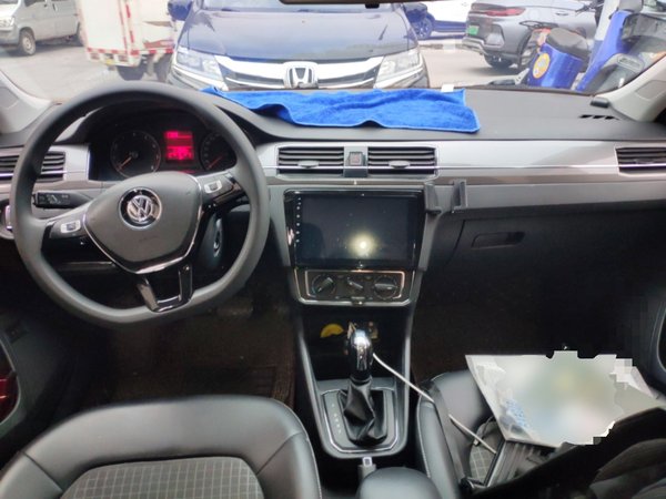 Volkswagen Santana 2016, 111000 км, за 4931 USD - фото 11