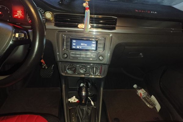 Volkswagen Santana 2016, 72400 км, за 6896 USD - фото 12